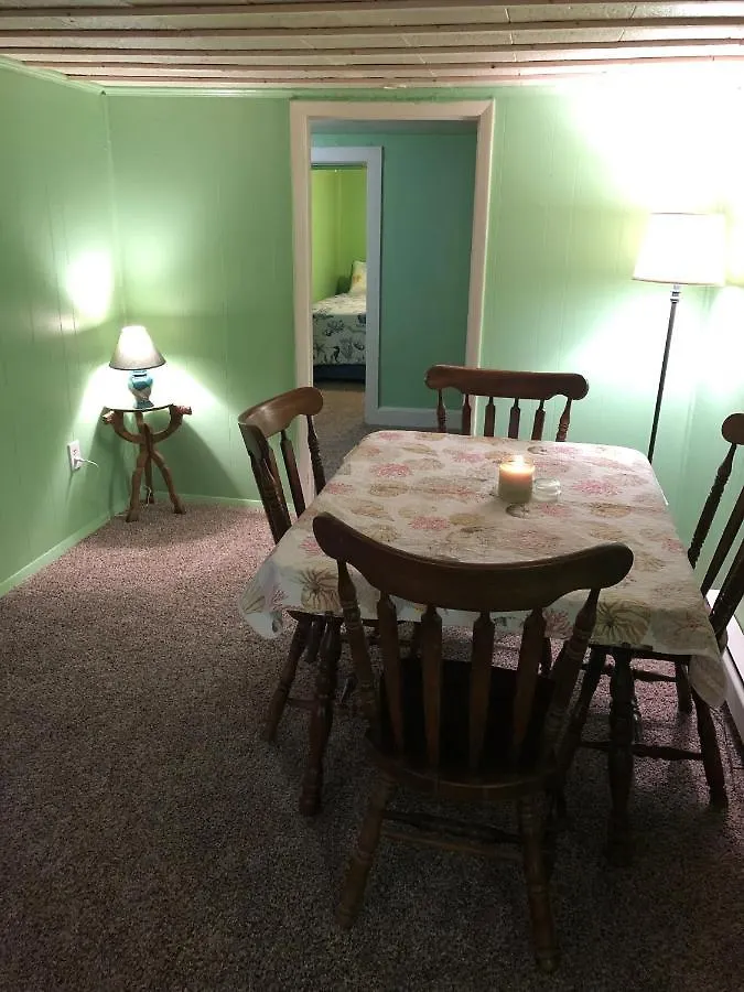 Rustic Beach Front Basement Apt, Pet Friendly Wi-Fi Apts North Camellia Acres